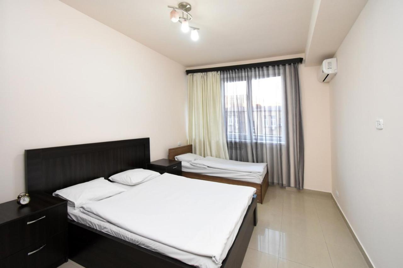 Mini Hotel Jereván Kültér fotó